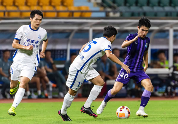 早報(bào)：曼聯(lián)3-0取聯(lián)賽杯開門紅 巴薩2-2結(jié)束西甲五連勝